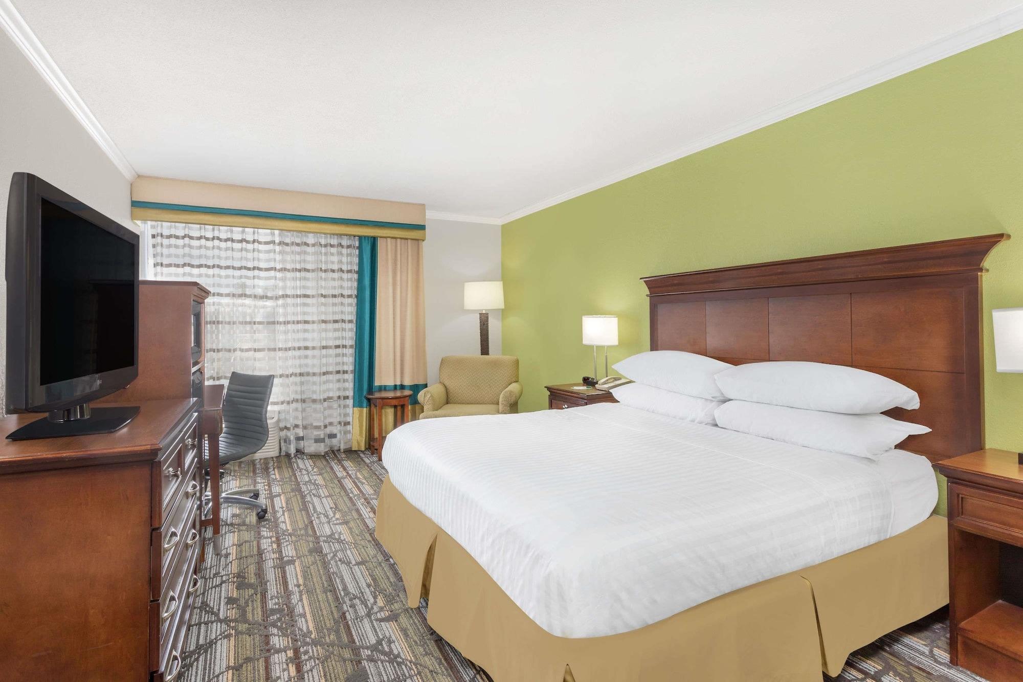 Hotel Wyndham Garden 3*